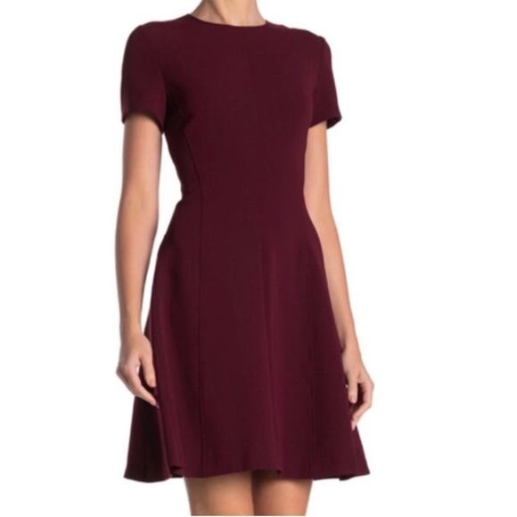 Theory Modern Seamed Shift Short Sleeve Dress Sz 2 - Picture 1 of 7